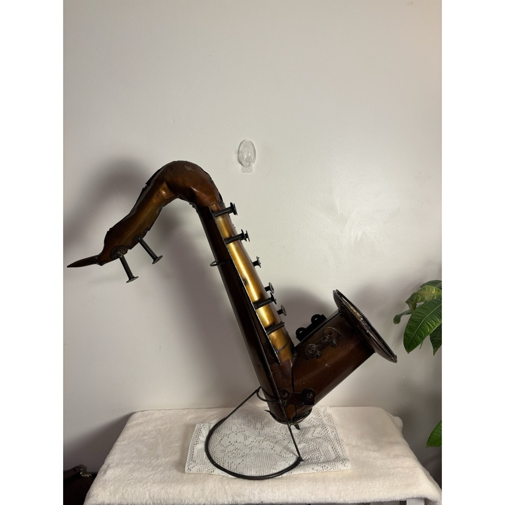 Saxophone Metal Sculpture Art Piece Musician - Picture 2 of 16